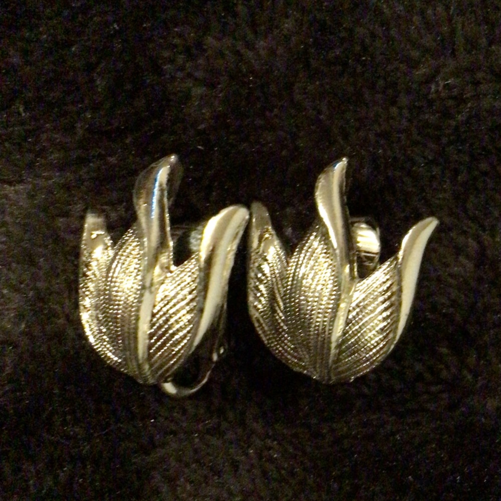 Gold Leaf Clip-On Earrings